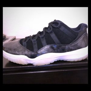 Jordan 11 Low